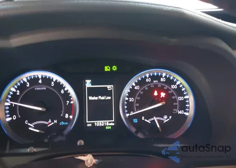 2019 Toyota Highlander Xle z USA, uszkodzony, nr VIN 5TDKZRFH4KS566873